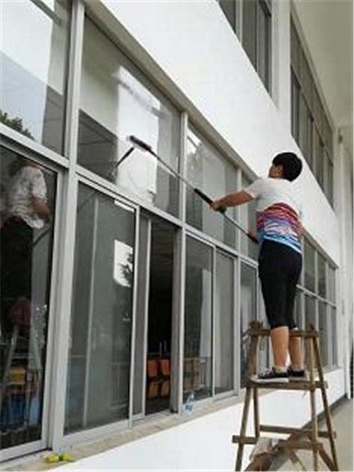 南京秦淮專(zhuān)業(yè)清潔服務(wù) 從地毯到高空，一站式潔凈解決方案